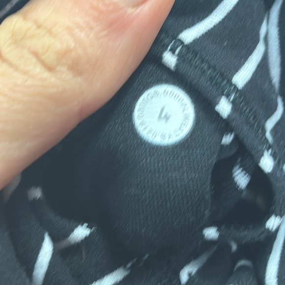 Lululemon Wunder Under Crop (High-Rise) *21" Parallel Stripe Black White - Picture 5 of 6